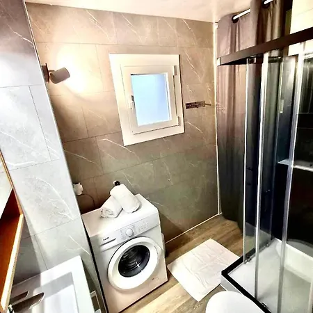 Spacieux A 450 M De La Apartment *